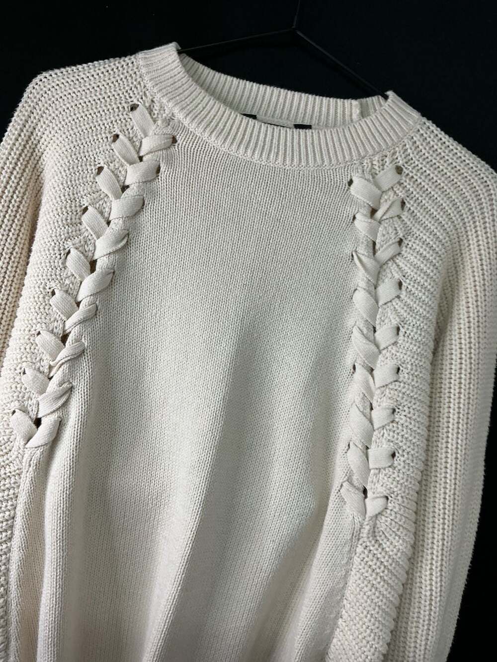 Simply Vera Vera Wang Cream Lace-Up Front Knit Sweater Size M